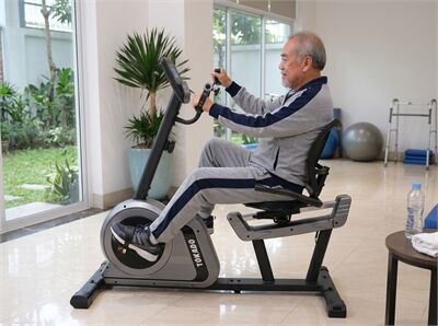 Bật mí 3 mẫu xe đạp tập phục hồi chức năng cho người già tốt nhất